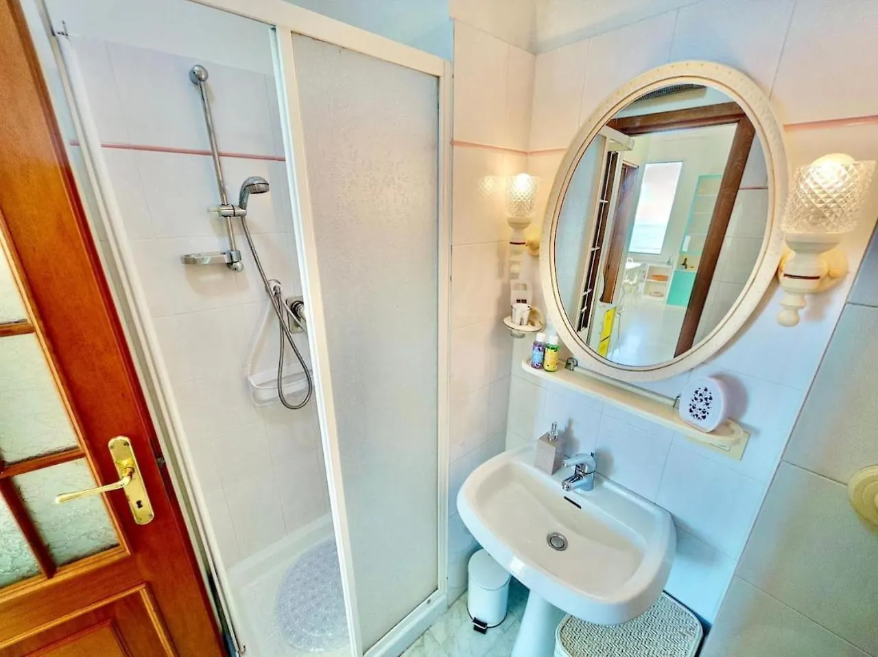 Bilocale Fronte Mare Apartment Menton 0*,