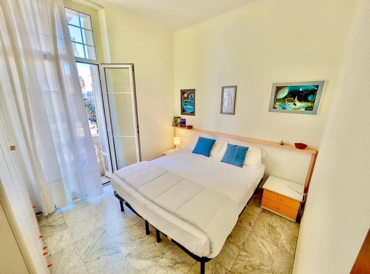 Bilocale Fronte Mare Apartment Menton